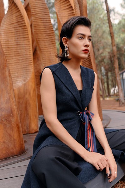 Hiển thị chi tiết cho Áo dạ khâu tay gile Ảnh của Áo dạ khâu tay gile