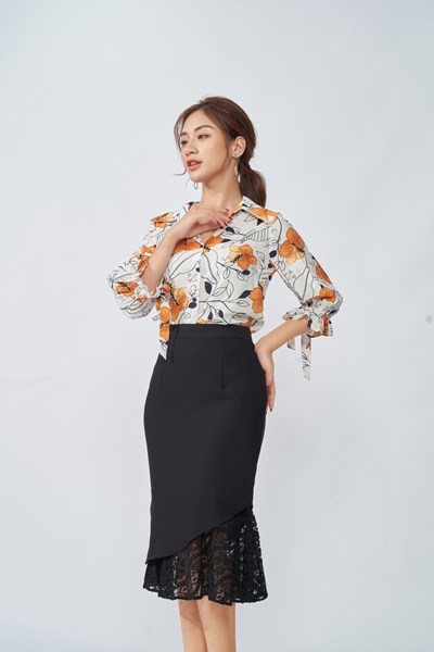 Hiển thị chi tiết cho Chân váy ôm gấu ren Ảnh của Chân váy ôm gấu ren
