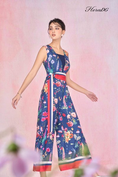 Hiển thị chi tiết cho Jumpsuit dài đai eo Ảnh của Jumpsuit dài đai eo