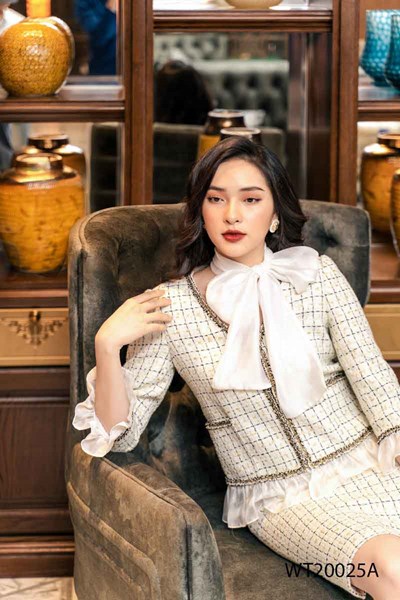 Hiển thị chi tiết cho Áo khoác cổ tim bèo tay Ảnh của Áo khoác cổ tim bèo tay