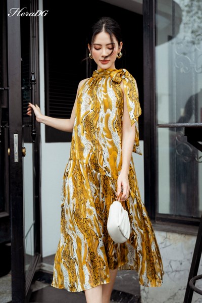 Hiển thị chi tiết cho Đầm xòe sát nách, thắt nơ cổ Ảnh của Đầm xòe sát nách, thắt nơ cổ