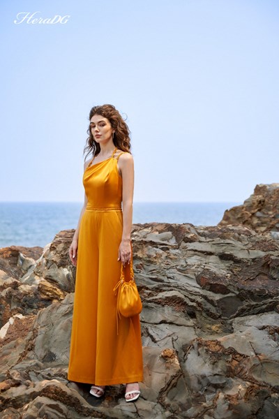 Hiển thị chi tiết cho Jumpsuit suông, tết dây cổ Ảnh của Jumpsuit suông, tết dây cổ