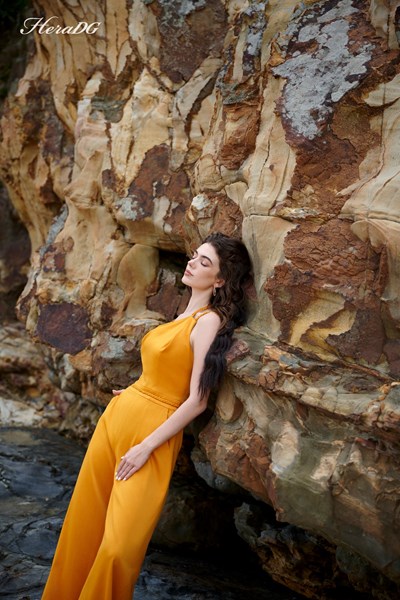 Hiển thị chi tiết cho Jumpsuit suông, tết dây cổ Ảnh của Jumpsuit suông, tết dây cổ