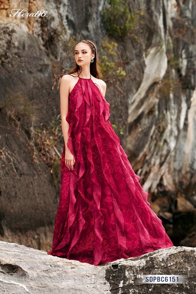 Hiển thị chi tiết cho Đầm maxi cổ yếm Ảnh của Đầm maxi cổ yếm