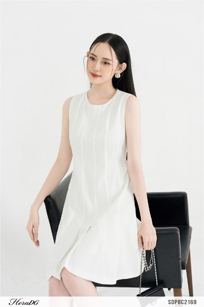 Hiển thị chi tiết cho Đầm đuôi cá thân xếp ly Ảnh của Đầm đuôi cá thân xếp ly