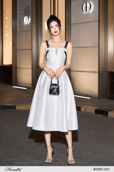 Hiển thị chi tiết cho Đầm tiệc 2 dây đính đá Ảnh của Đầm tiệc 2 dây đính đá