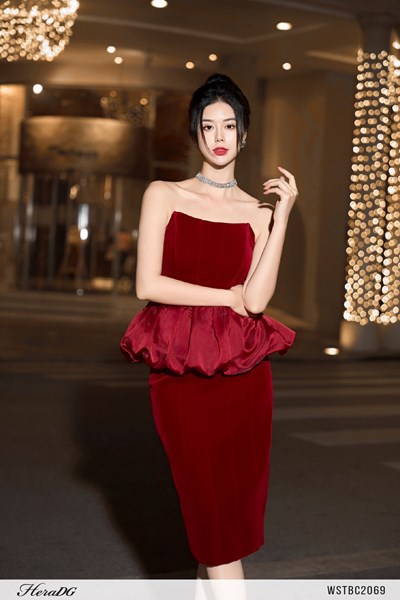 Hiển thị chi tiết cho Set áo corset dáng peplum phối tơ, chân váy ôm Ảnh của Set áo corset dáng peplum phối tơ, chân váy ôm