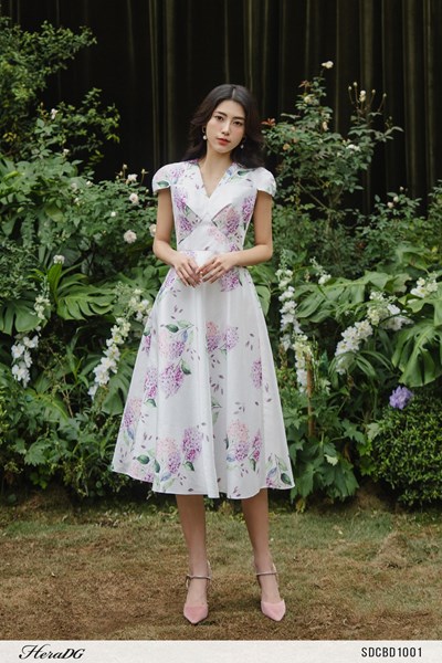 Hiển thị chi tiết cho Đầm xoè xếp ly ngực Ảnh của Đầm xoè xếp ly ngực