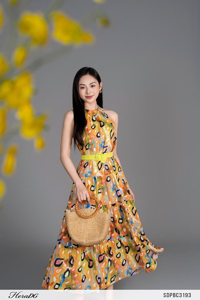 Hiển thị chi tiết cho Đầm maxi cổ yếm Ảnh của Đầm maxi cổ yếm