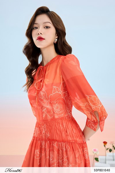 Hiển thị chi tiết cho Đầm tơ xoè bấu ly gân Ảnh của Đầm tơ xoè bấu ly gân