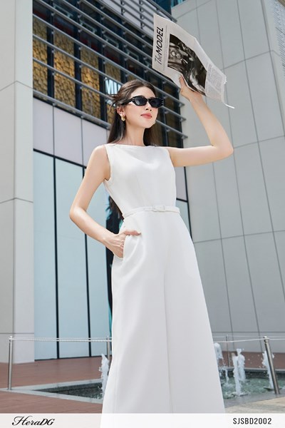 Hiển thị chi tiết cho Bộ jumsuit phối viền Ảnh của Bộ jumsuit phối viền