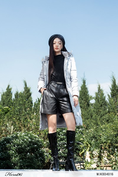 Hiển thị chi tiết cho Áo phao 3 lớp dáng dài Ảnh của Áo phao 3 lớp dáng dài