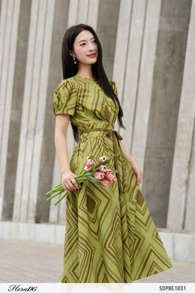 Hiển thị chi tiết cho Đầm xoè bản eo to Ảnh của Đầm xoè bản eo to