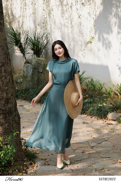 Hiển thị chi tiết cho Set bộ áo cổ buộc nơ, chân váy xoè Ảnh của Set bộ áo cổ buộc nơ, chân váy xoè