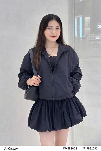 Hiển thị chi tiết cho Áo gió 2 lớp dáng ngắn Ảnh của Áo gió 2 lớp dáng ngắn