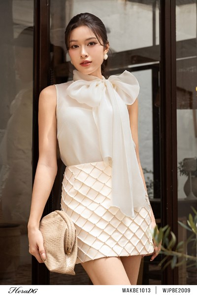Hiển thị chi tiết cho Áo tơ cổ nơ Ảnh của Áo tơ cổ nơ