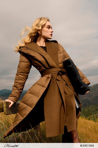 Hiển thị chi tiết cho Áo phao 3 lớp dáng dài khăn liền mũ dạ Ảnh của Áo phao 3 lớp dáng dài khăn liền mũ dạ