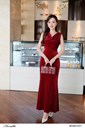 z7437460021995_c9e7aa46e19c8057ed33b644c06afb02 Ảnh của Đầm nhung đuôi cá cổ đổ
