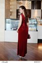 z7437460185084_24eb9e2c648c9c6c20d3d4f68628e704 Ảnh của Đầm nhung đuôi cá cổ đổ
