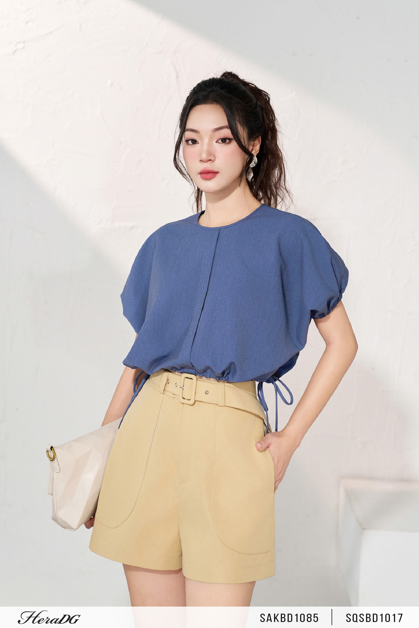 Ảnh của Áo kiểu cánh rơi, crotop