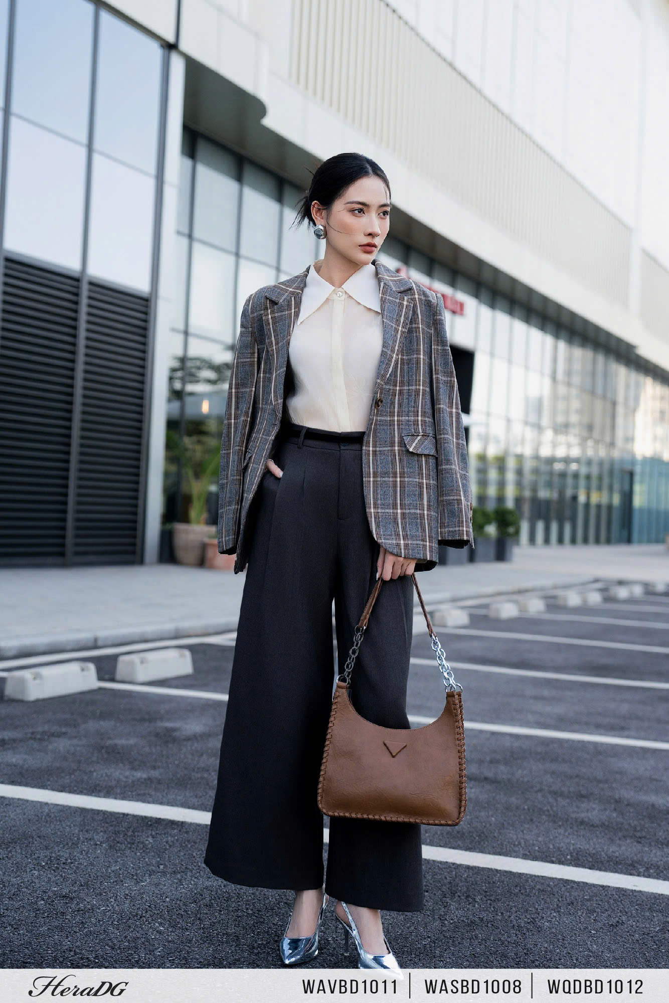 Ảnh của Áo blazer dáng rộng