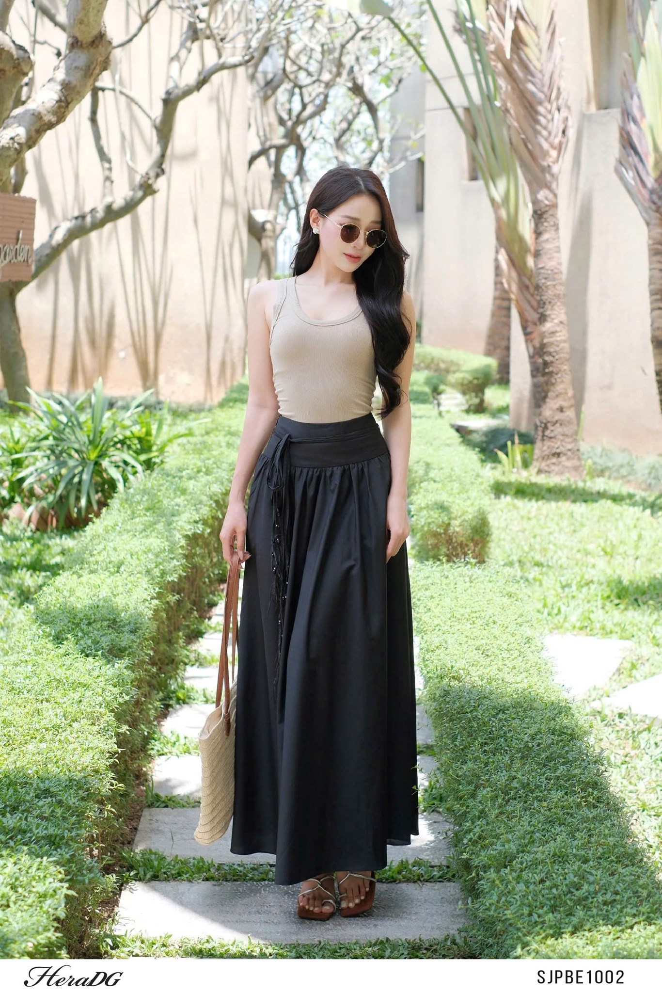 Ảnh của Chân váy xoè dáng dài