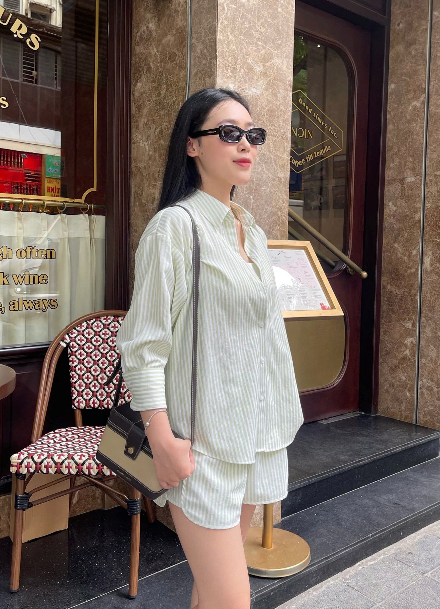 Ảnh của Set bộ sơ mi, quần short