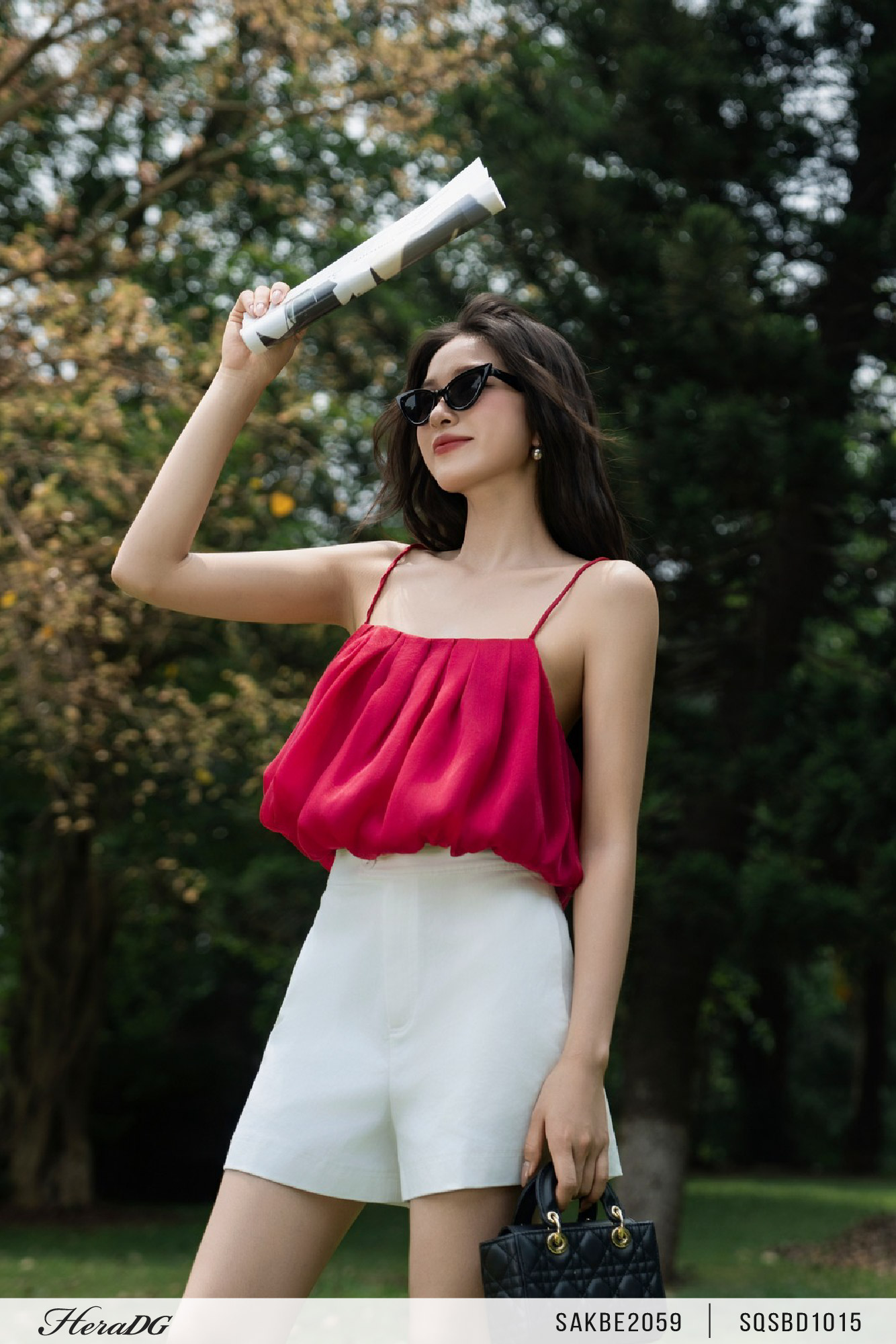Ảnh của Áo 2 dây dáng ngắn, lưng sau rút dây