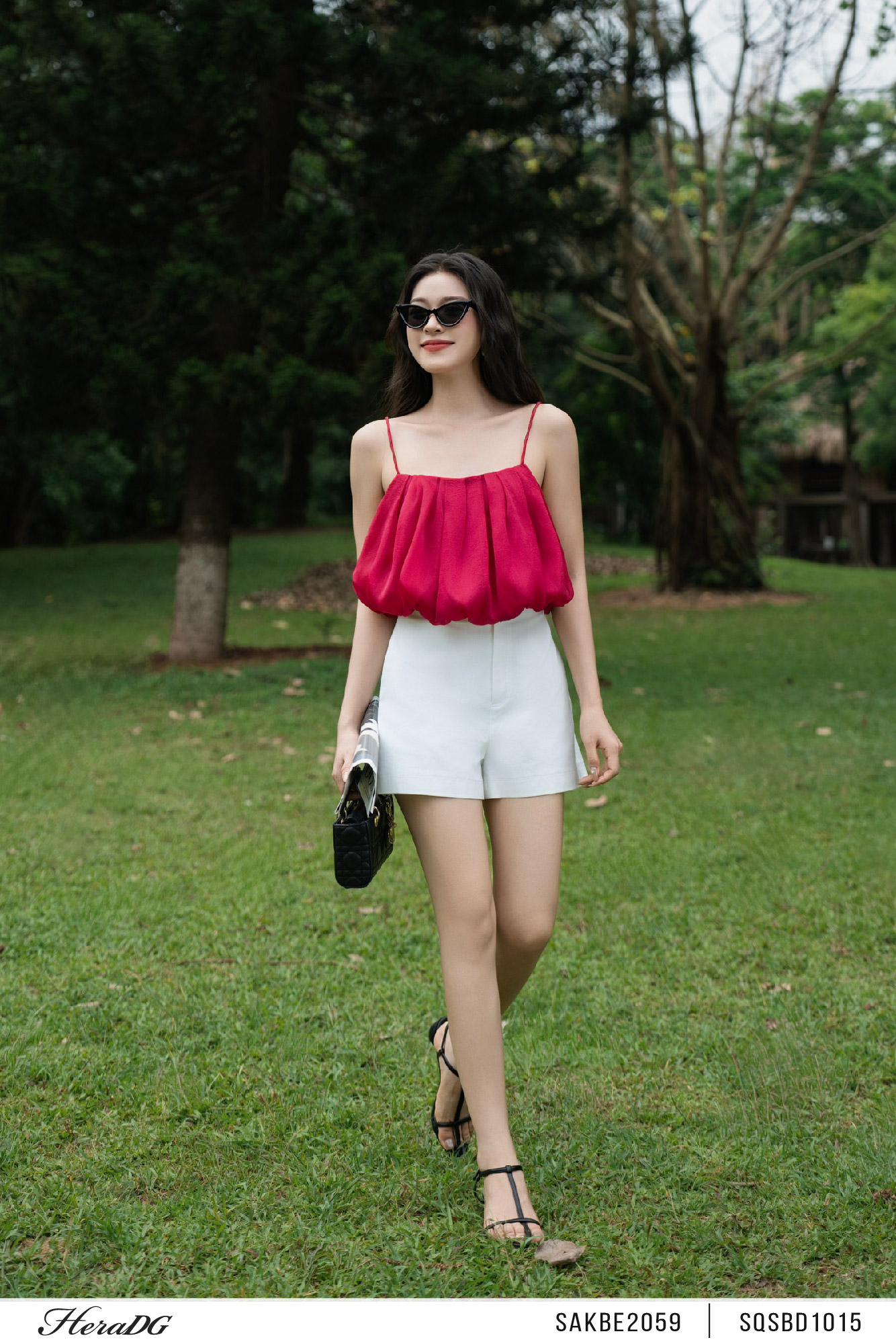 Ảnh của Áo 2 dây dáng ngắn, lưng sau rút dây