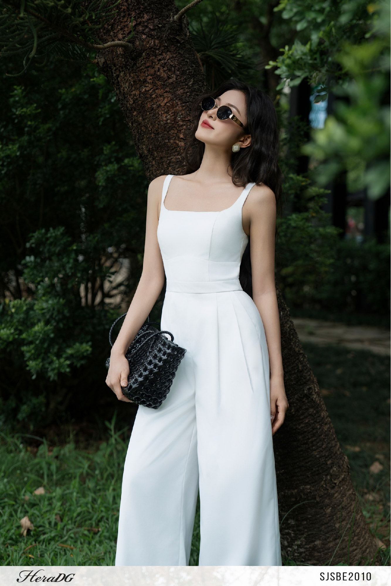 Ảnh của Jumpsuit ống suông thắt nơ sau
