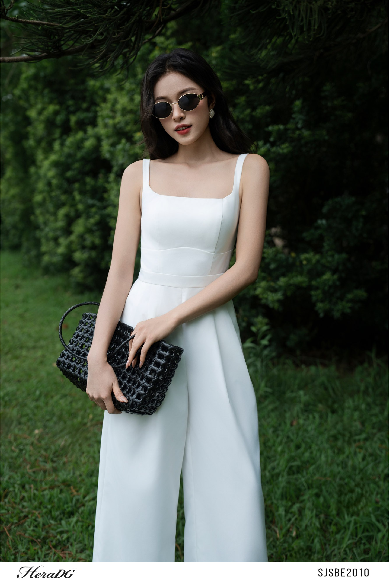 Ảnh của Jumpsuit ống suông thắt nơ sau