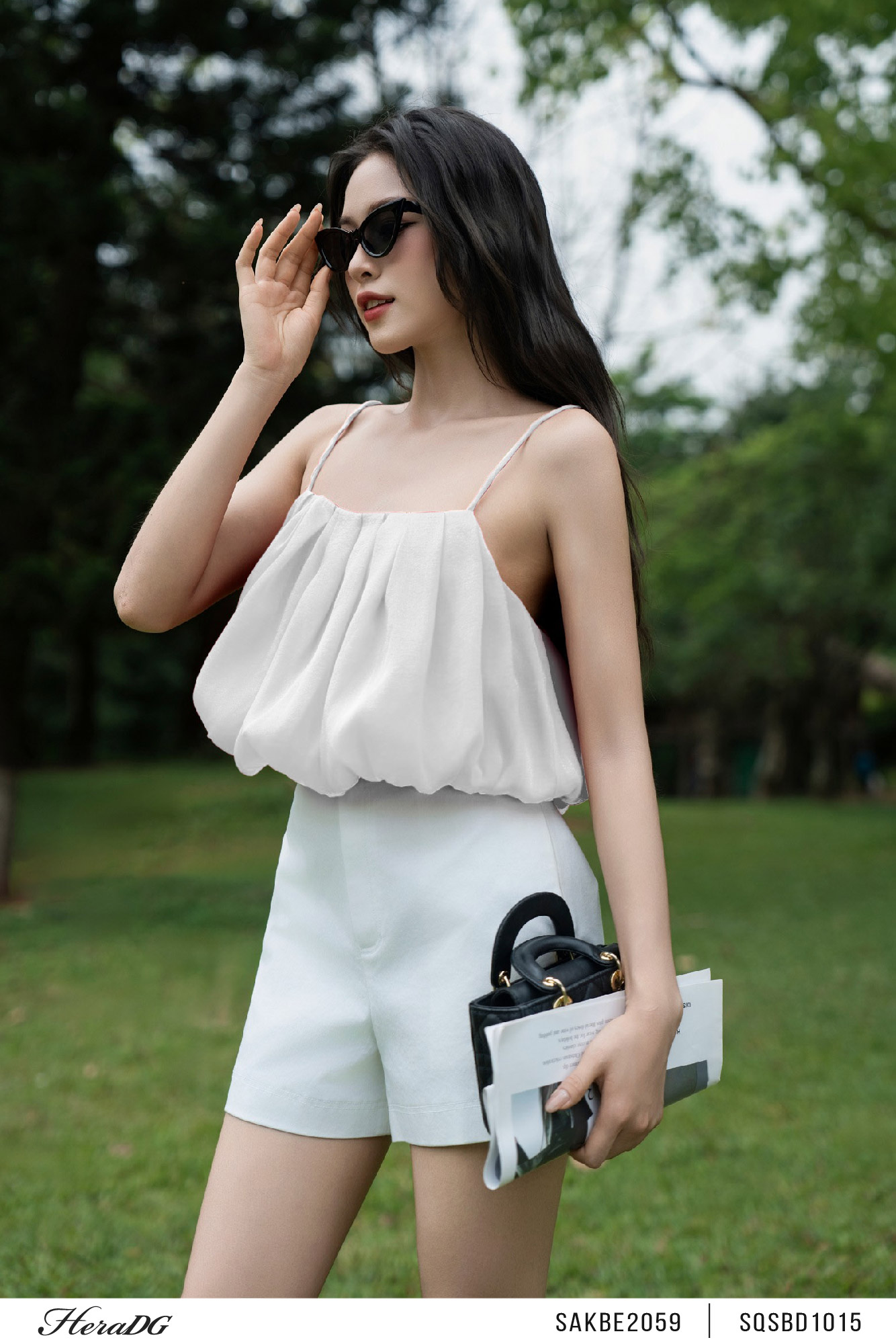 Ảnh của Áo 2 dây dáng ngắn, lưng sau rút dây