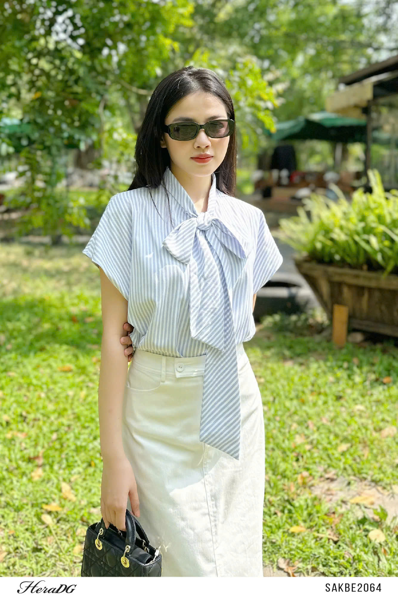 Ảnh của Áo kẻ cổ nơ tay liền