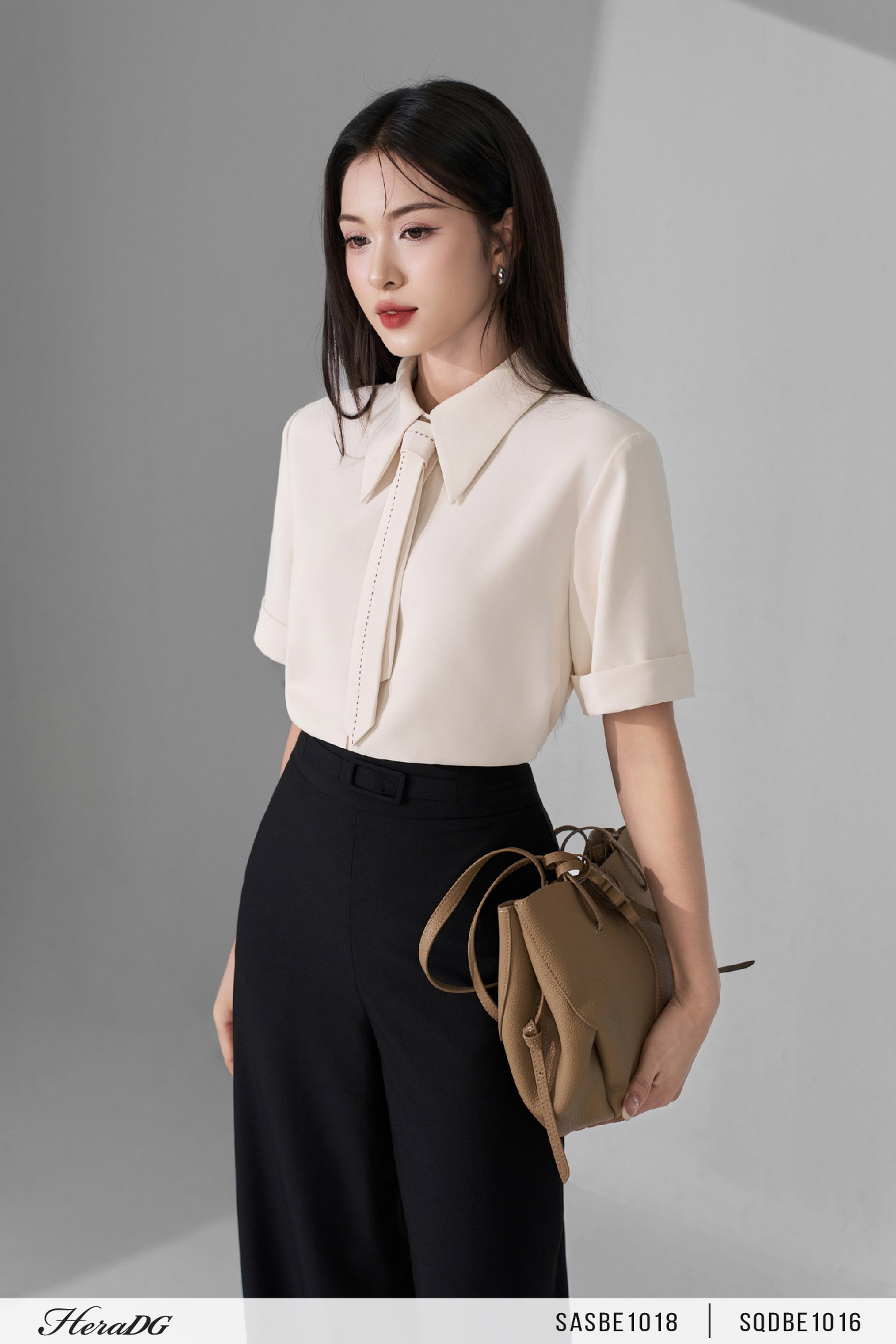 Ảnh của Áo sơ mi tay lơ vê