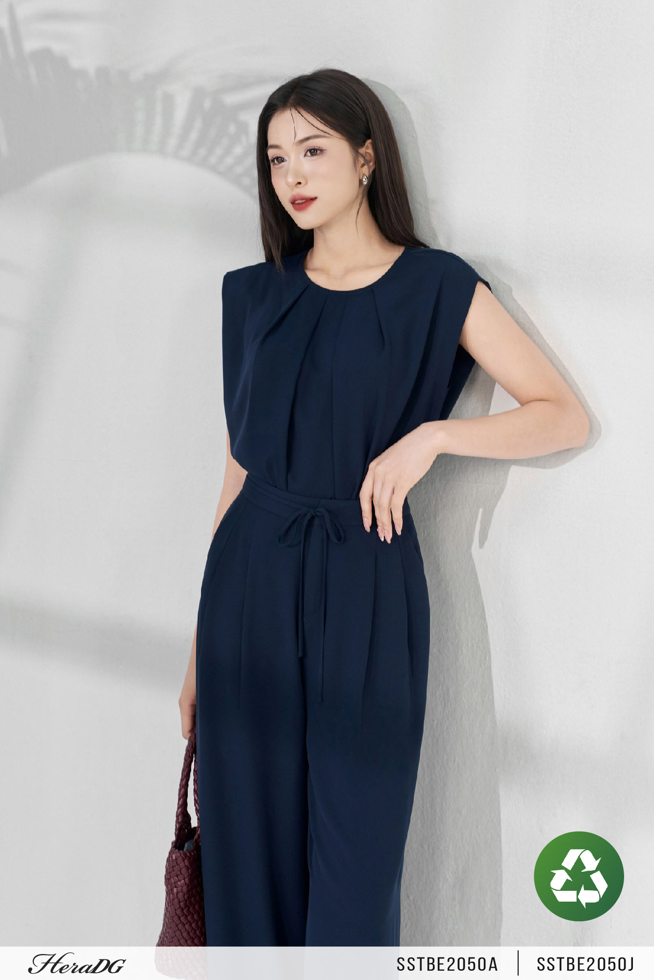 Ảnh của Áo kiểu nhún vai chờm