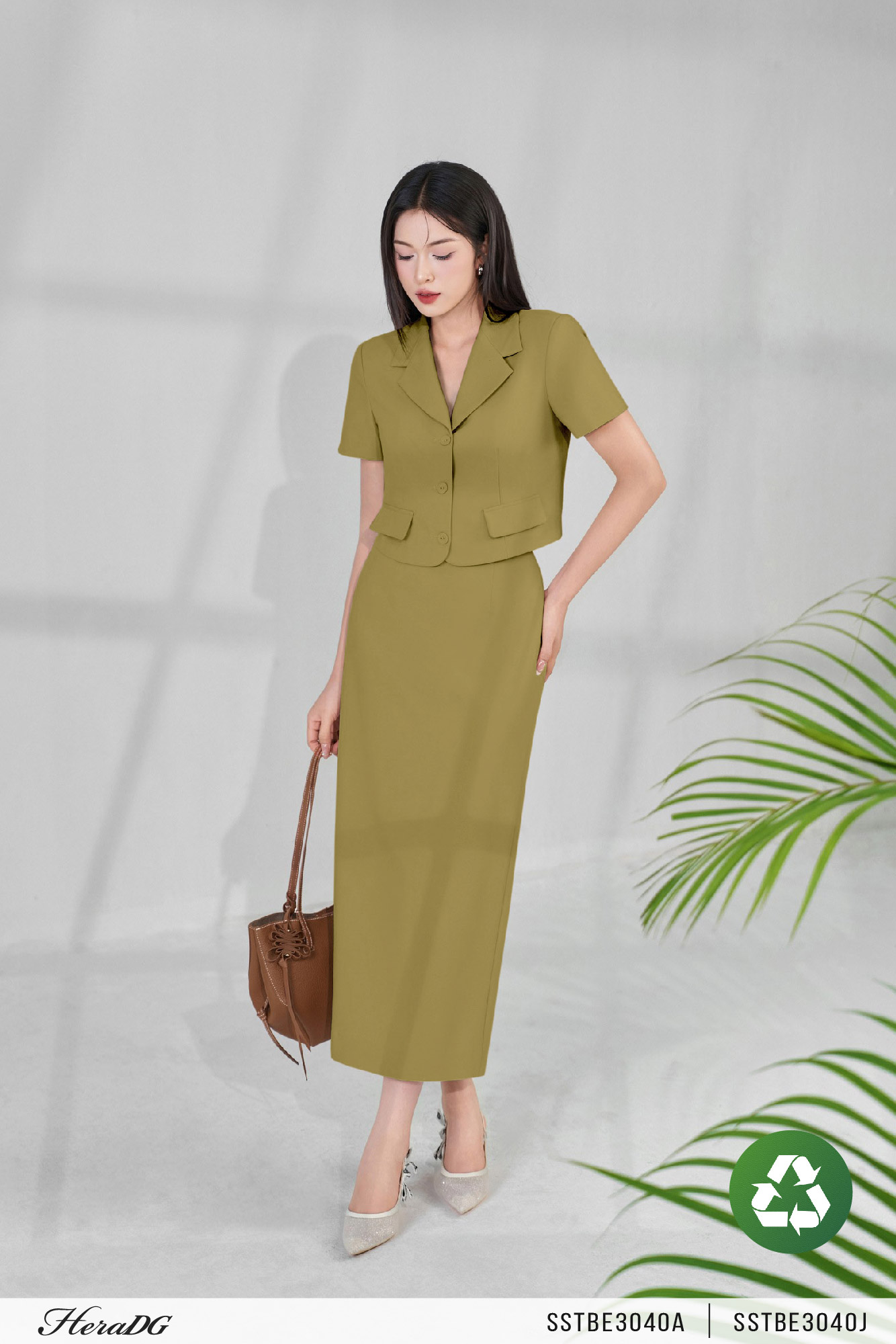 Ảnh của Chân váy suông dáng dài