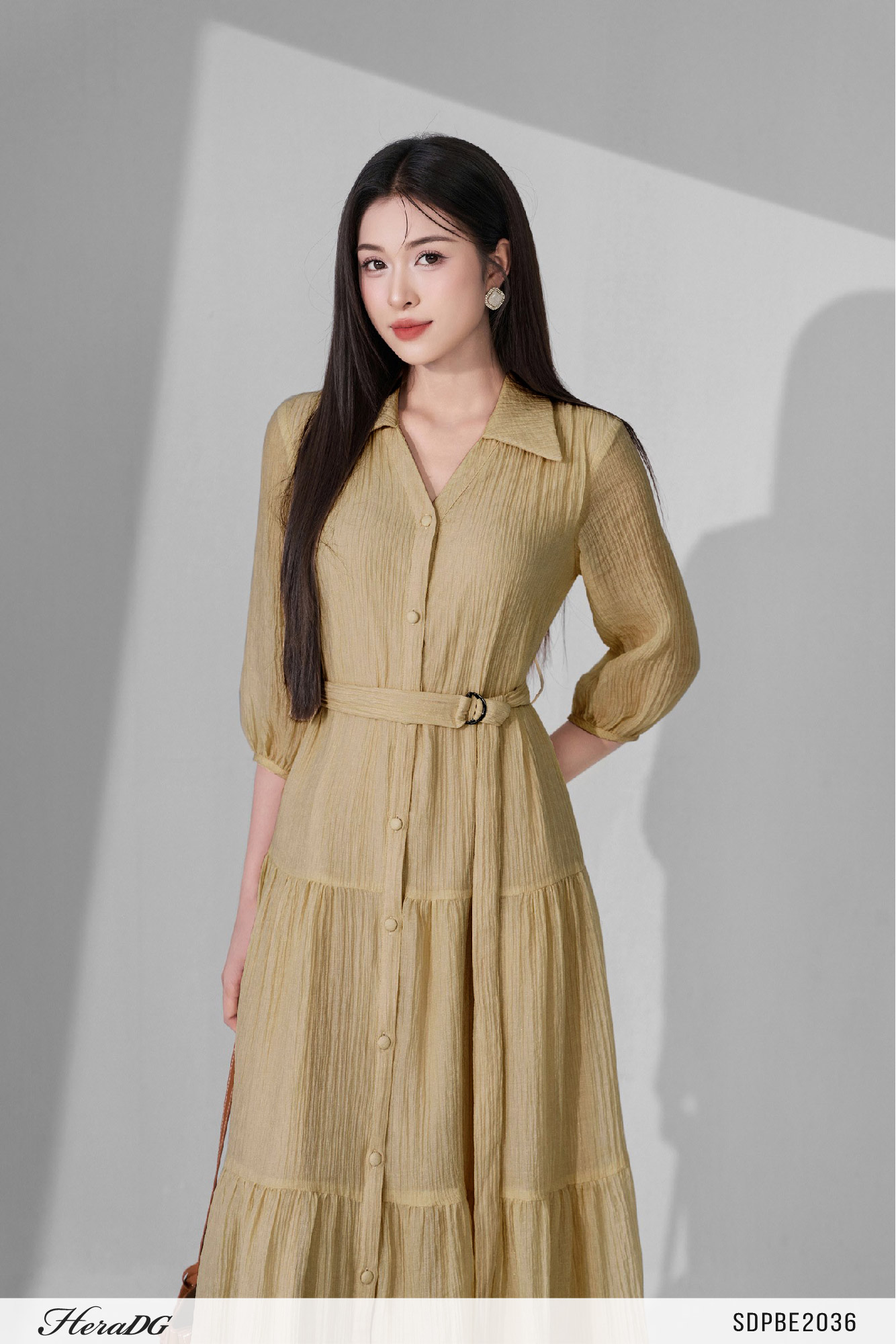 Ảnh của Đầm suông cổ đức