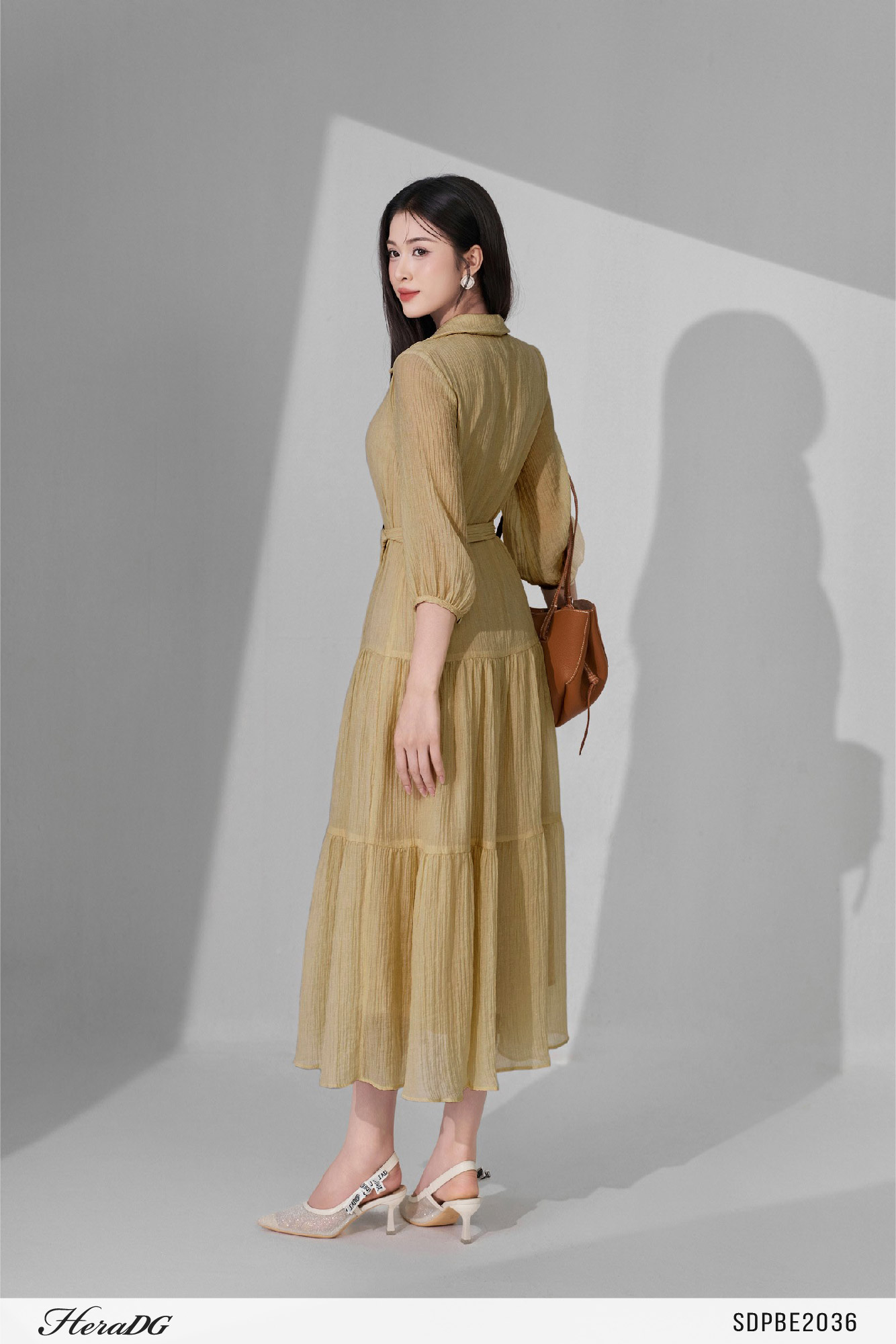 Ảnh của Đầm suông cổ đức