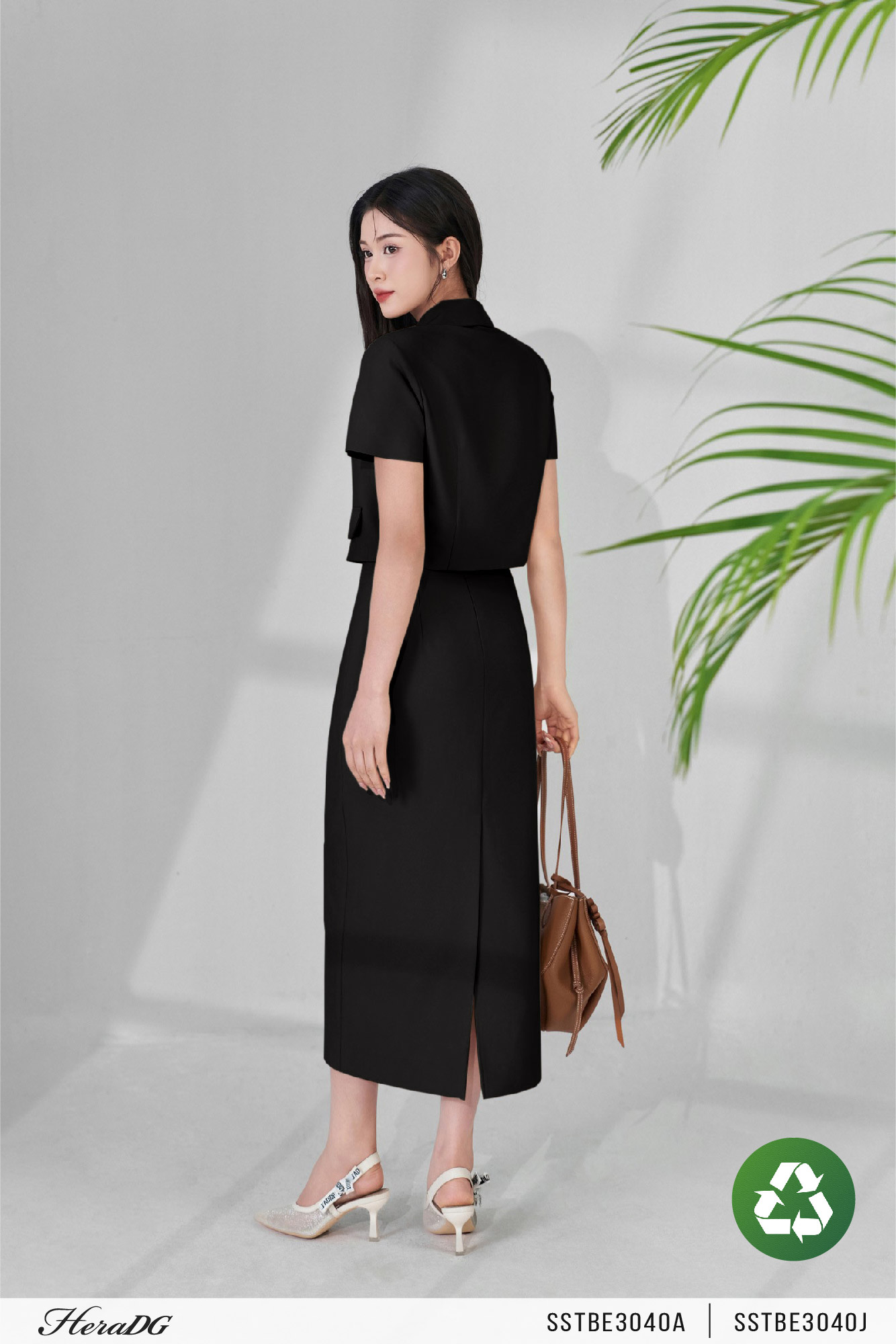 Ảnh của Chân váy suông dáng dài