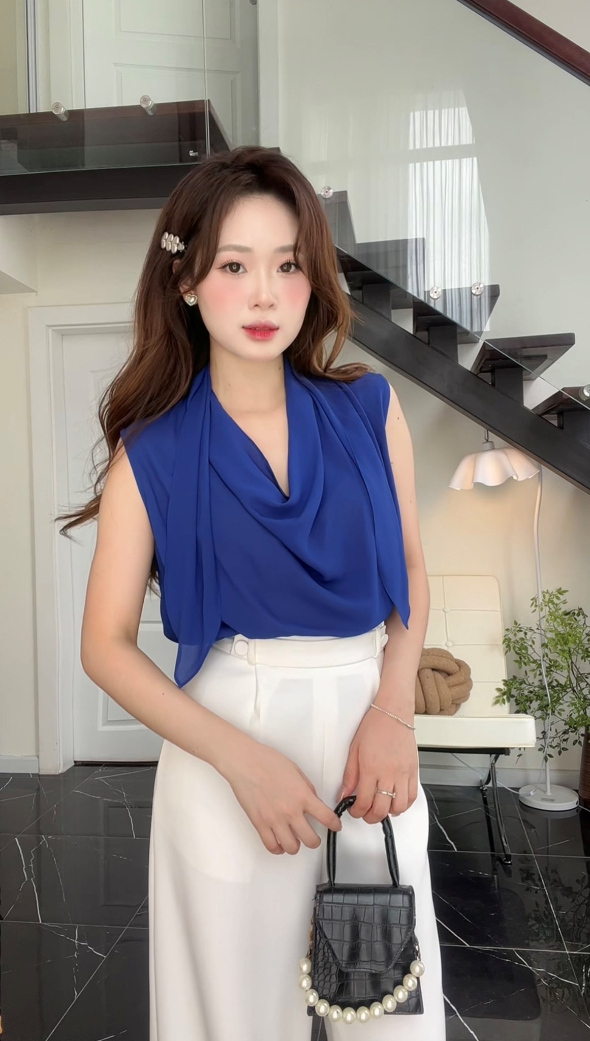 Ảnh của Áo kiểu cổ đổ