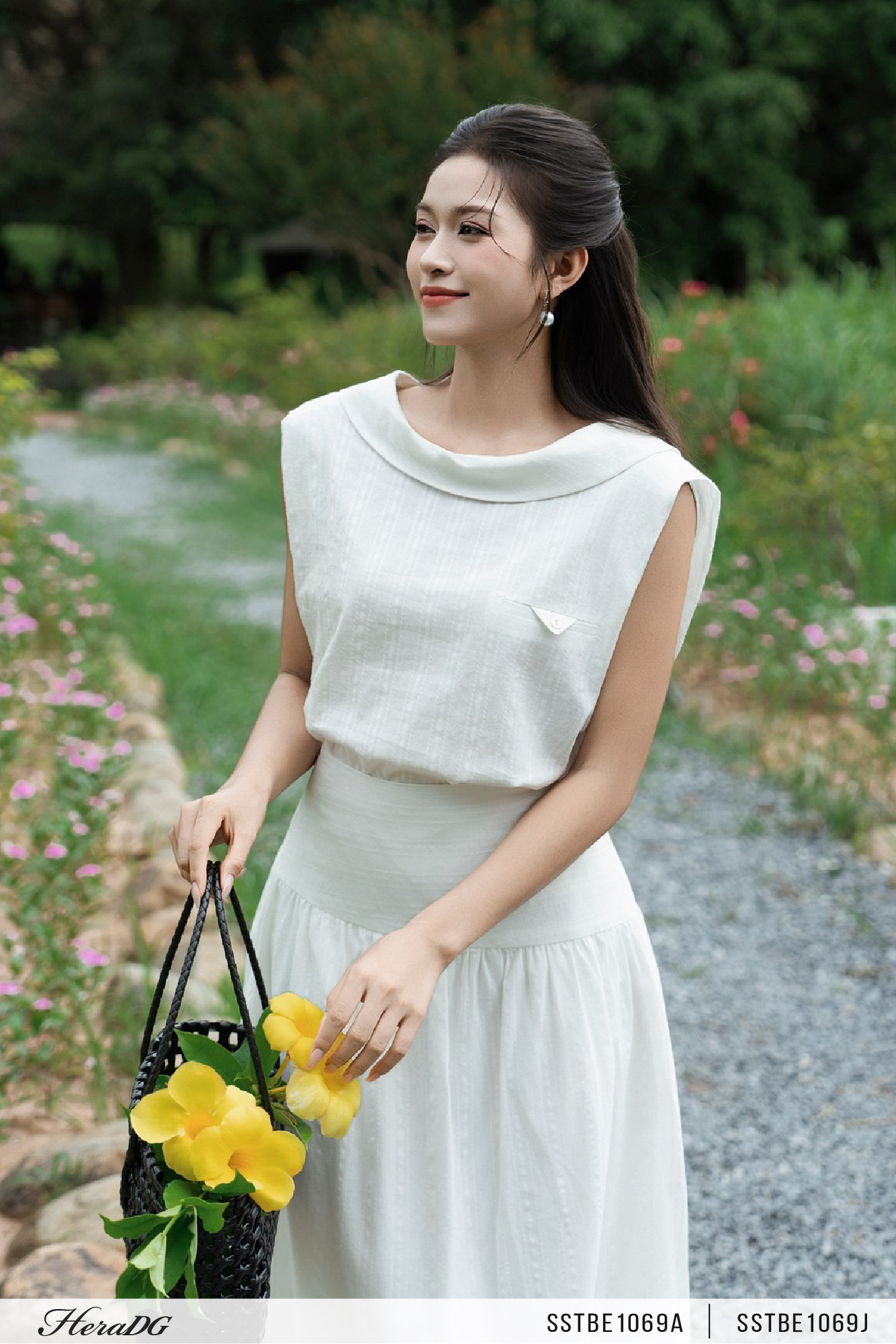 Ảnh của Áo kiểu cổ lật ngược