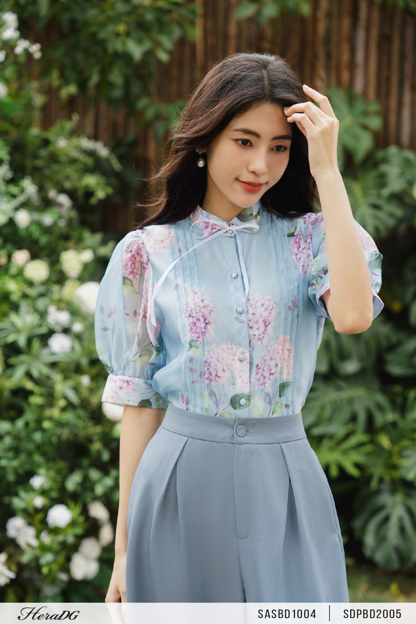 Ảnh của Áo sơ mi cổ én