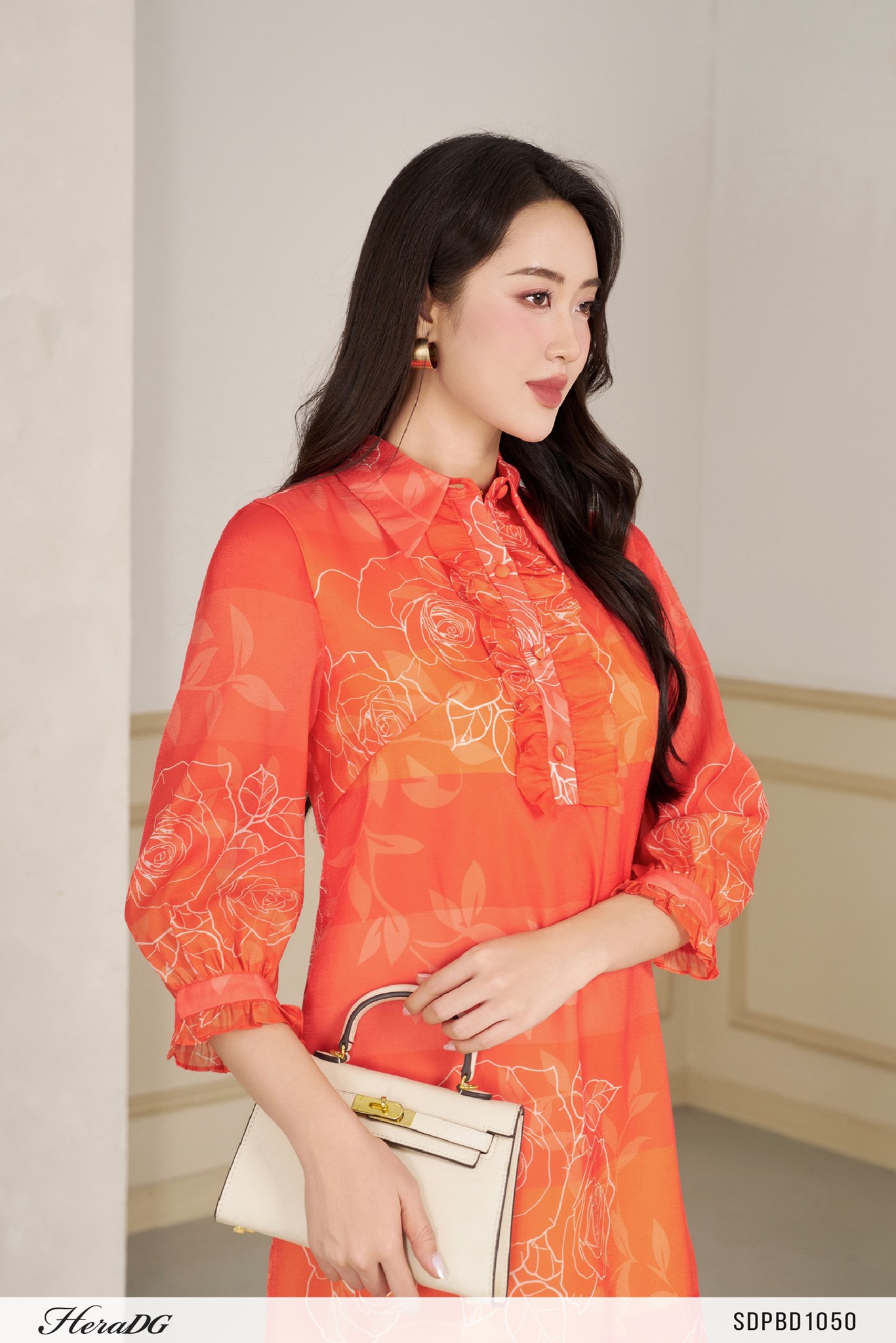 Ảnh của Đầm suông cổ trụ kẹp bèo