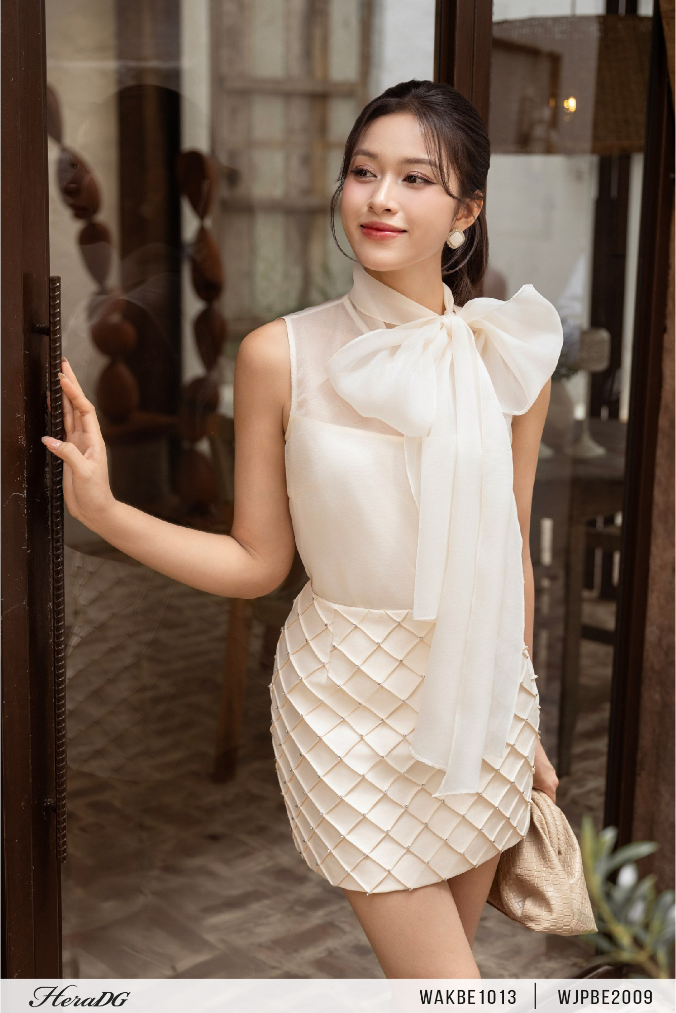 Ảnh của Áo tơ cổ nơ