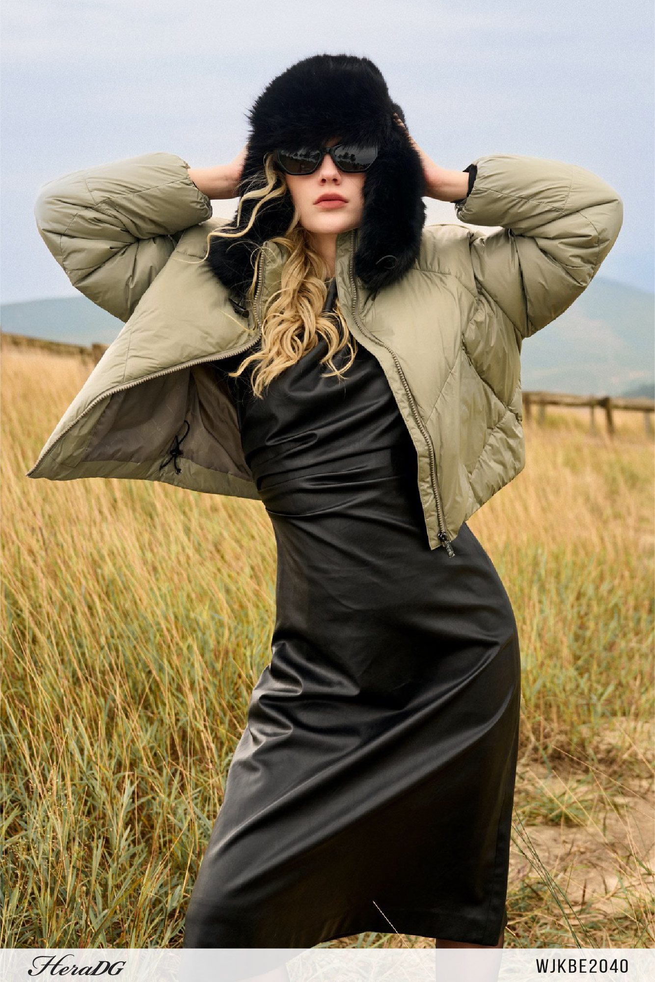 Ảnh của Áo phao 3 lớp dáng ngắn bomber