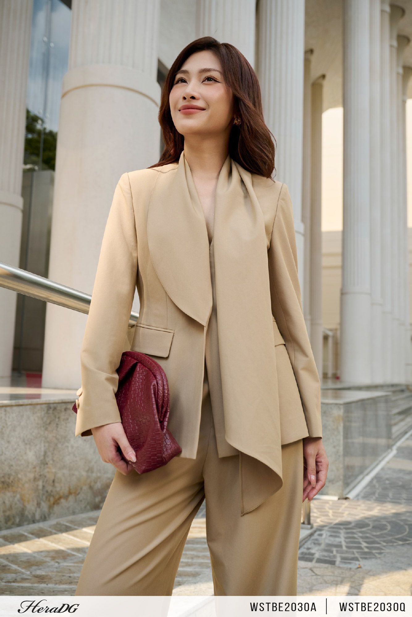 Ảnh của Áo vest vạt rủ