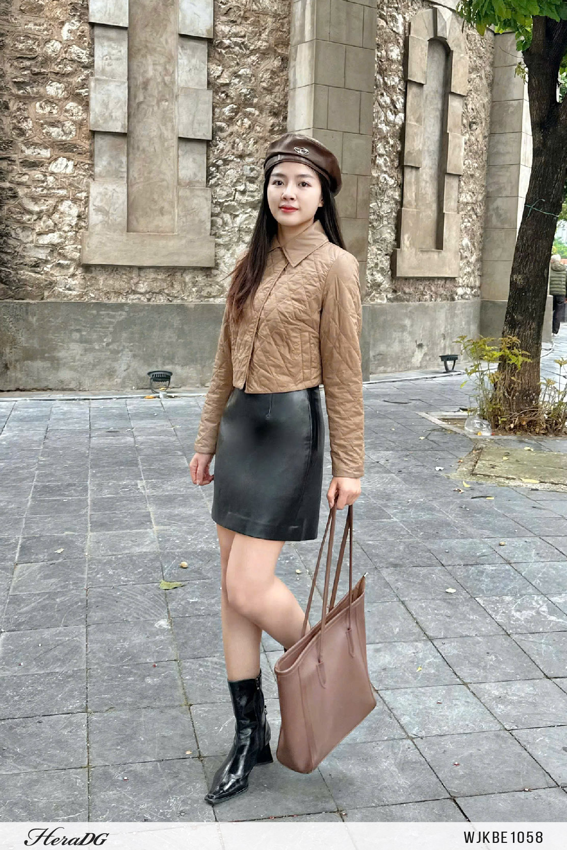 Ảnh của Áo phao 3 lớp dáng ngắn chun eo