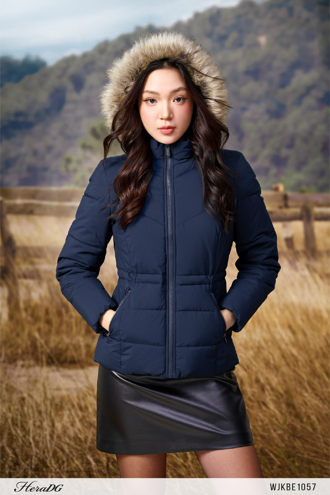 Ảnh của Áo phao 3 lớp dáng ngắn rút eo