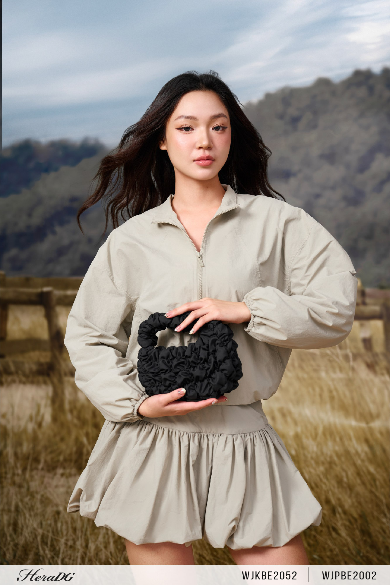 Ảnh của Áo gió 2 lớp dáng ngắn