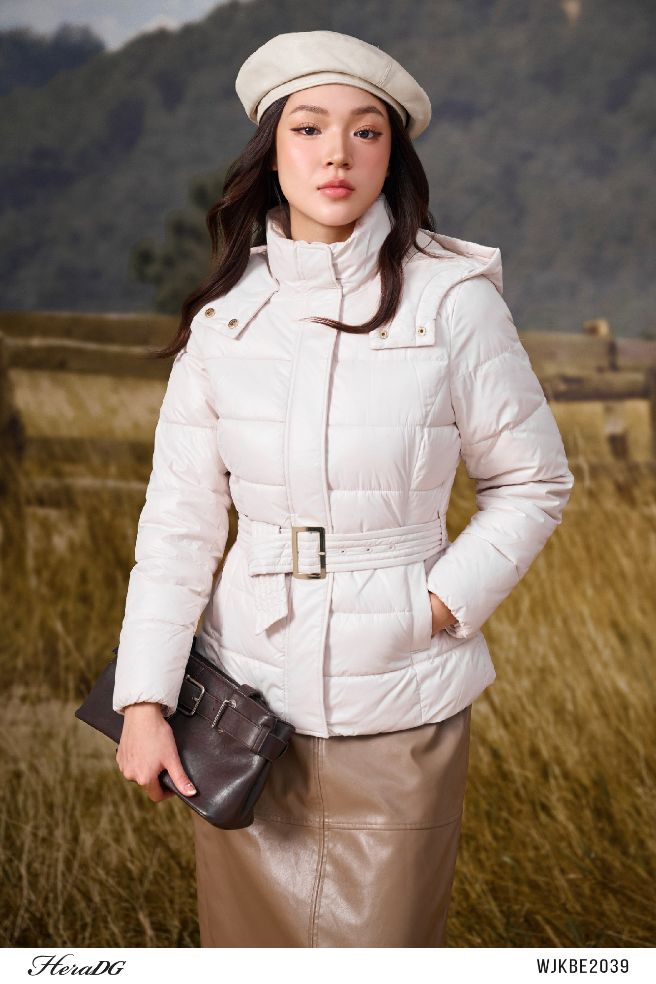 Ảnh của Áo phao 3 lớp dáng ngắn trần ngang có mũ